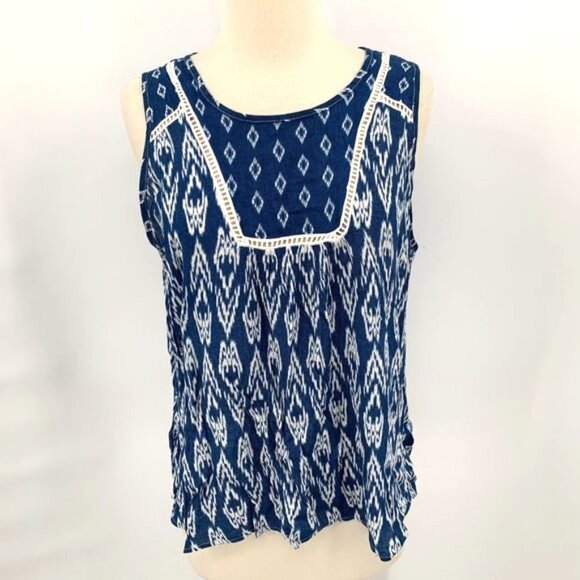 MONTEAU Blue White Patterned Flowy Tank Ladder Cut - Picture 1 of 6